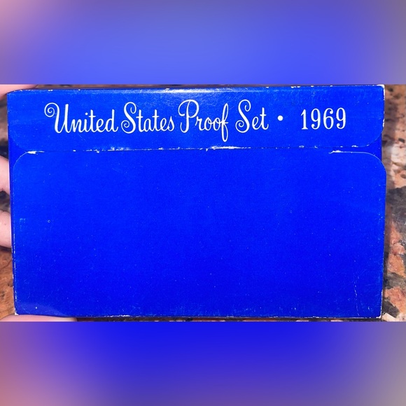 1969 Coin Proof Set - Picture 3 of 8